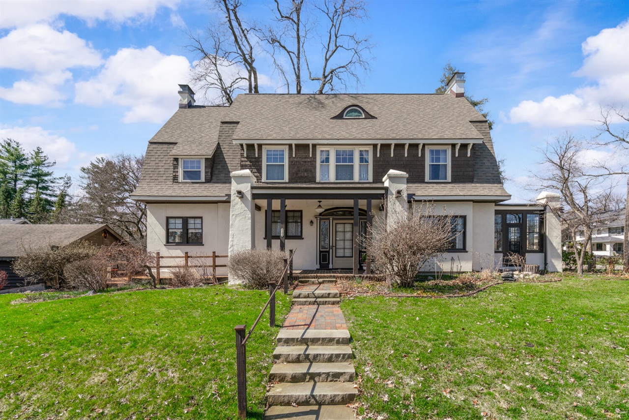 Homes for sale in Kalamazoo, MI | 204 Monroe St, Kalamazoo, MI 49006 | MLS# 70461322