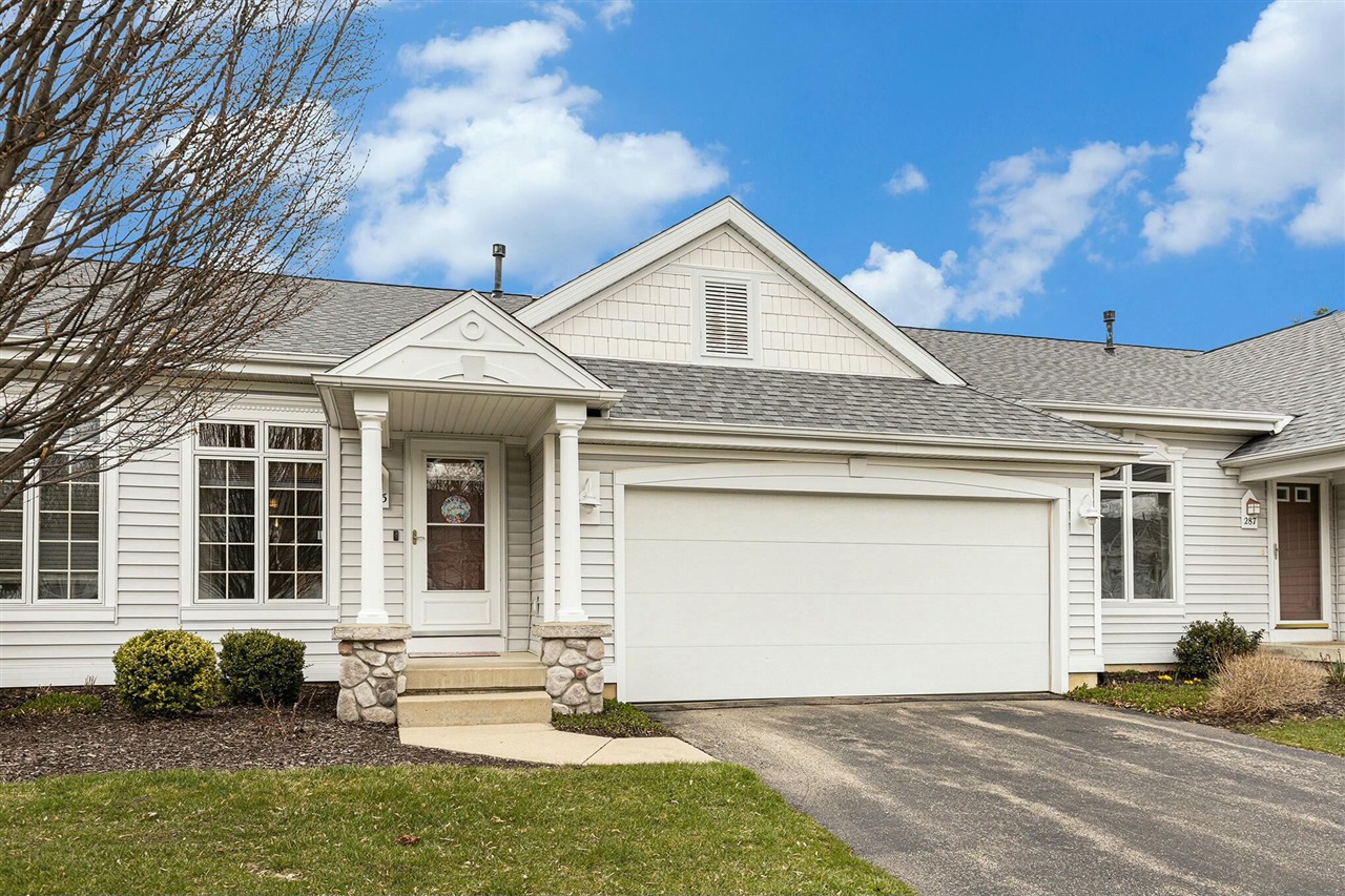 Homes for sale in Grand Rapids, MI | 285 Shoreside North Dr, Grand Rapids, MI 49548 | MLS# 70461486