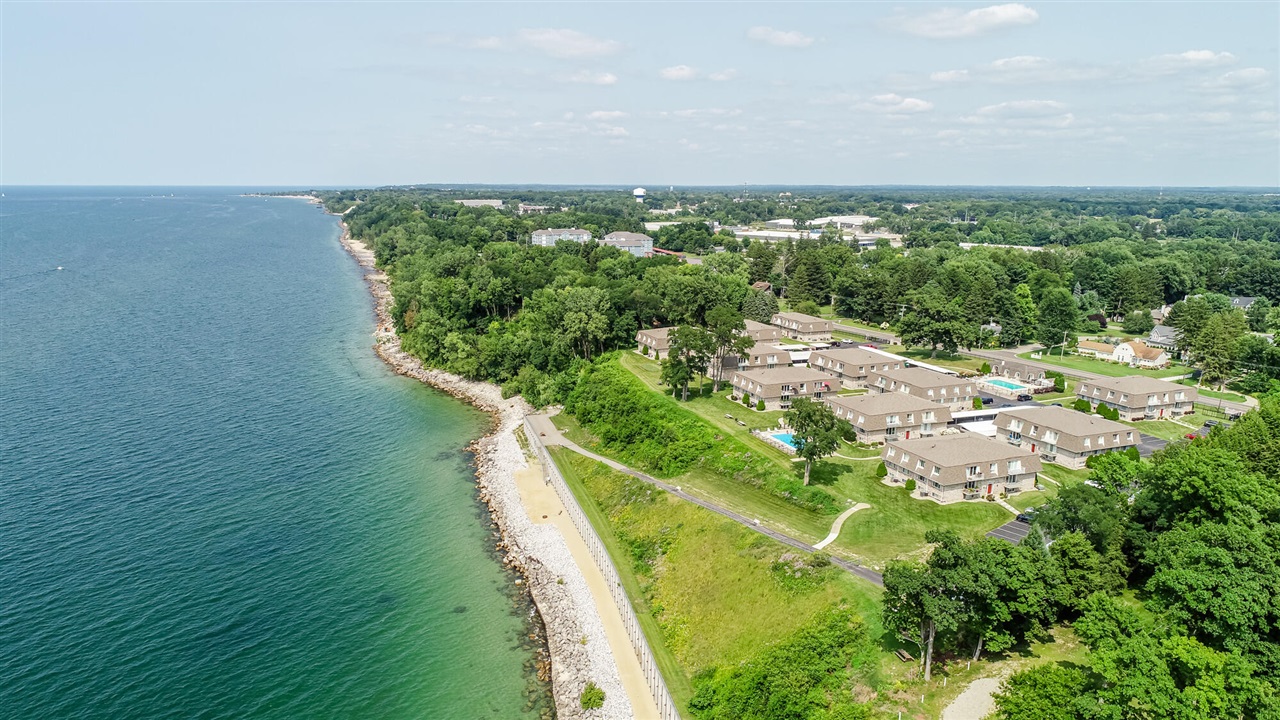 Homes for sale in Saint Joseph, MI | 3622 Lakeshore Dr #G 1, Saint Joseph, MI 49085 | MLS# 70461716