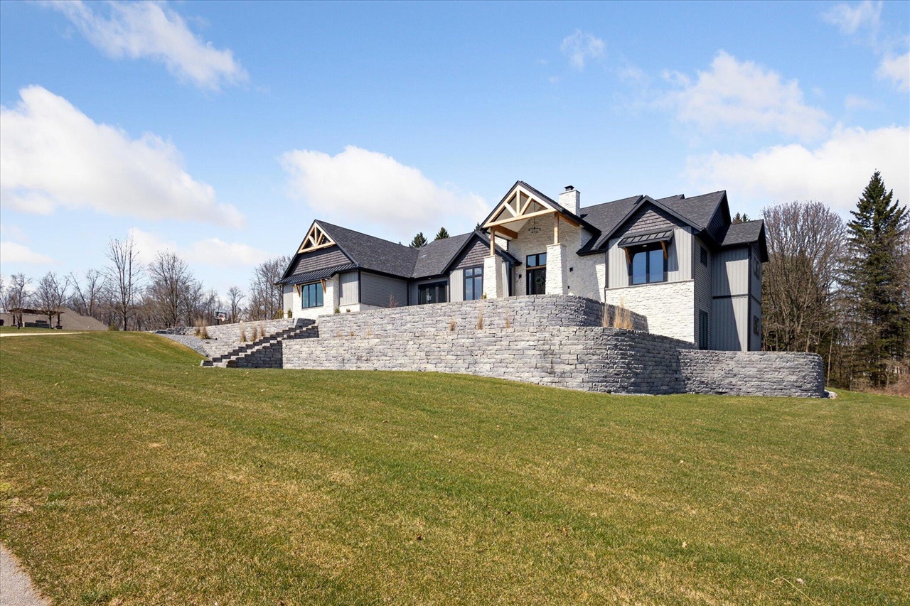 Homes for sale in Niles, MI | 32170 Bent Oak Trl, Niles, MI 49120 | MLS# 70461717