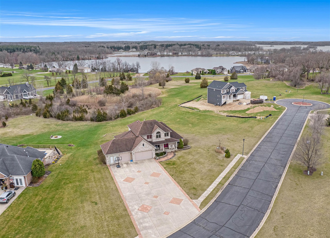 Homes for sale in Jackson, MI | 17 Coronado Dr, Jackson, MI 49201 | MLS# 70461791