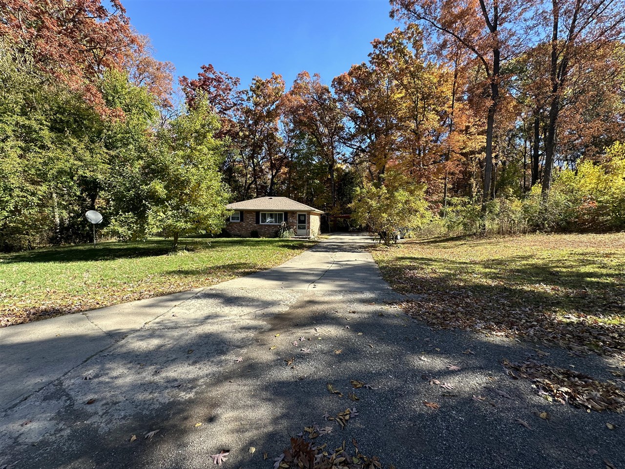 Homes for sale in Jackson, MI | 6127 Brooklyn Rd, Jackson, MI 49201 | MLS# 70462099