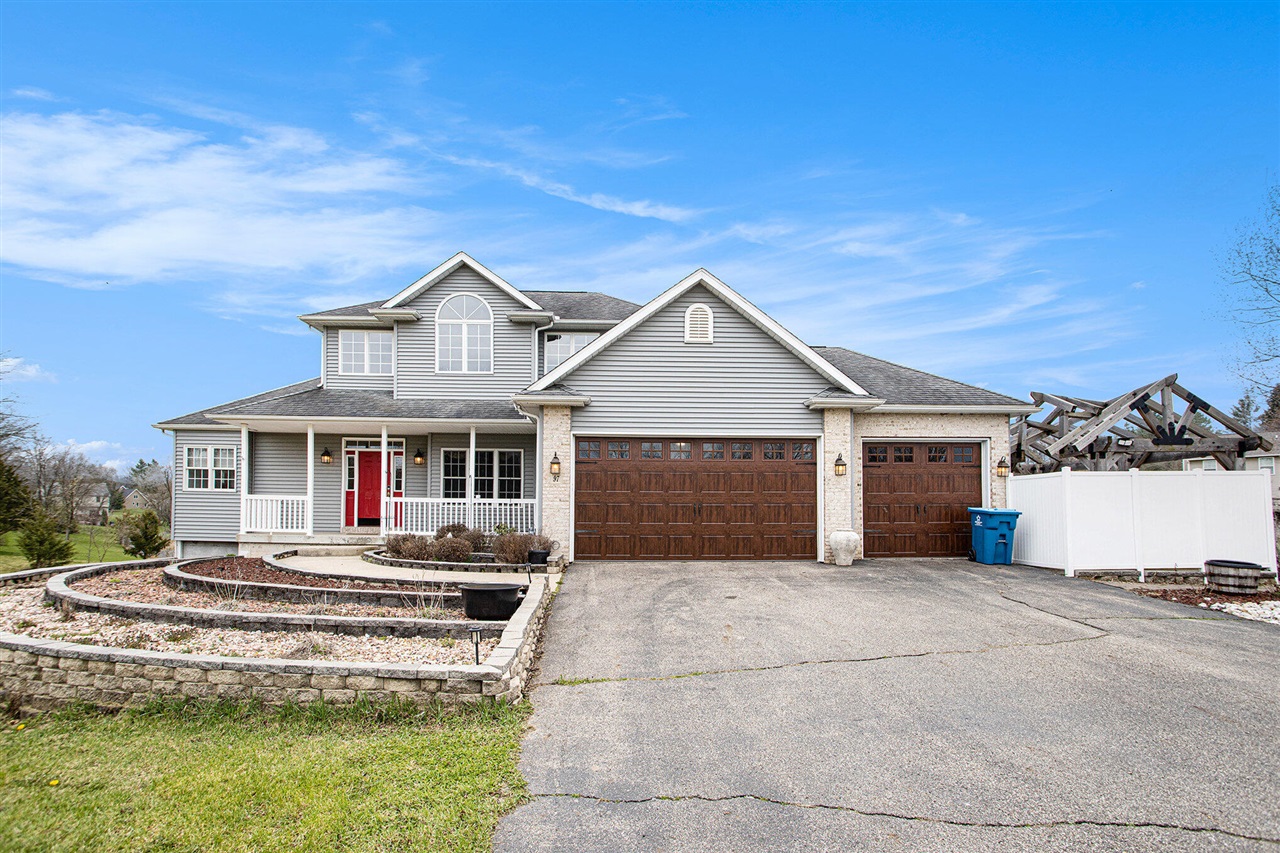 Homes for sale in Battle Creek, MI | 97 Shadow Bend Ln, Battle Creek, MI 49014 | MLS# 70463346