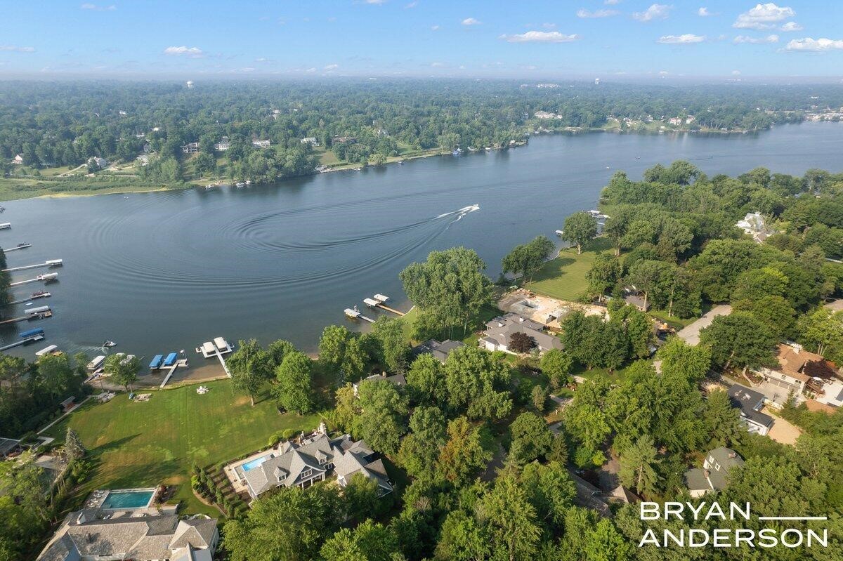 Homes for sale in East Grand Rapids, MI | 3150 Manhattan Ln, East Grand Rapids, MI 49506 | MLS# 70464004