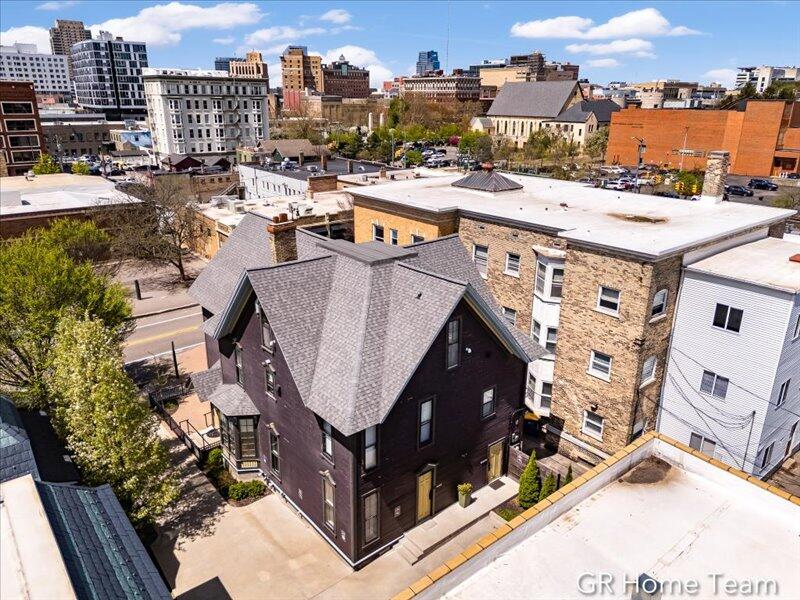 Homes for sale in Grand Rapids, MI | 22 Jefferson Ave, Grand Rapids, MI 49503 | MLS# 70464089