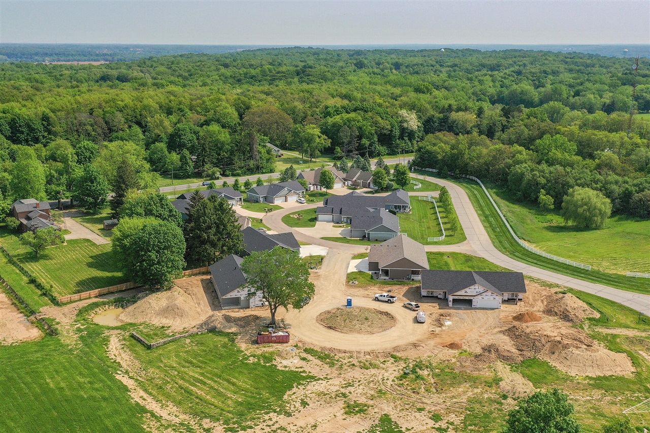 Homes for sale in Niles, MI | 143 Lexington Pointe Dr, Niles, MI 49120 | MLS# 70464110