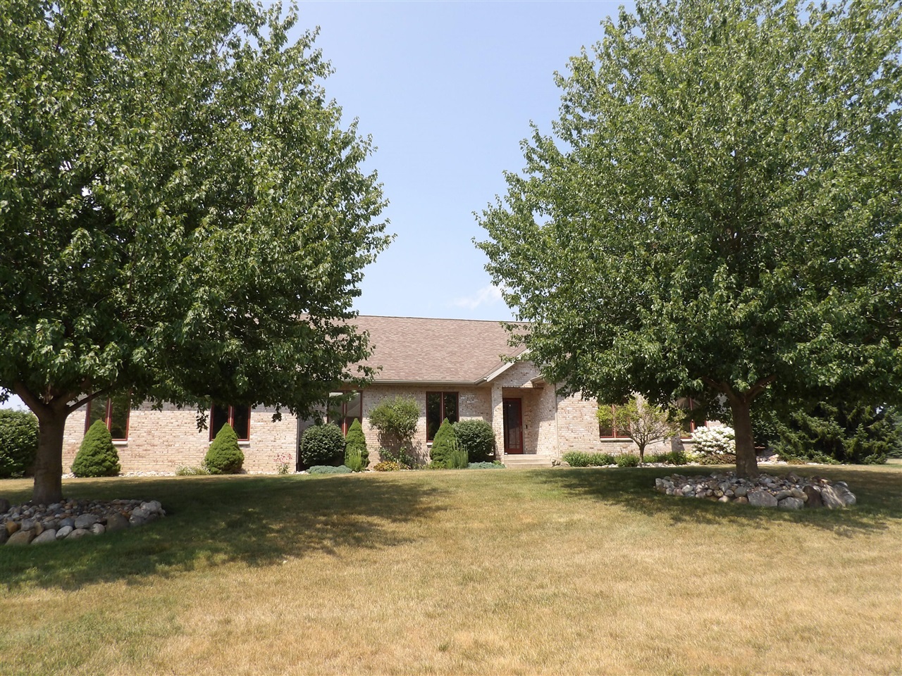 Homes for sale in Update, IN | 2776 W Hogan Dr, Update, IN 46350 | MLS# 70464865