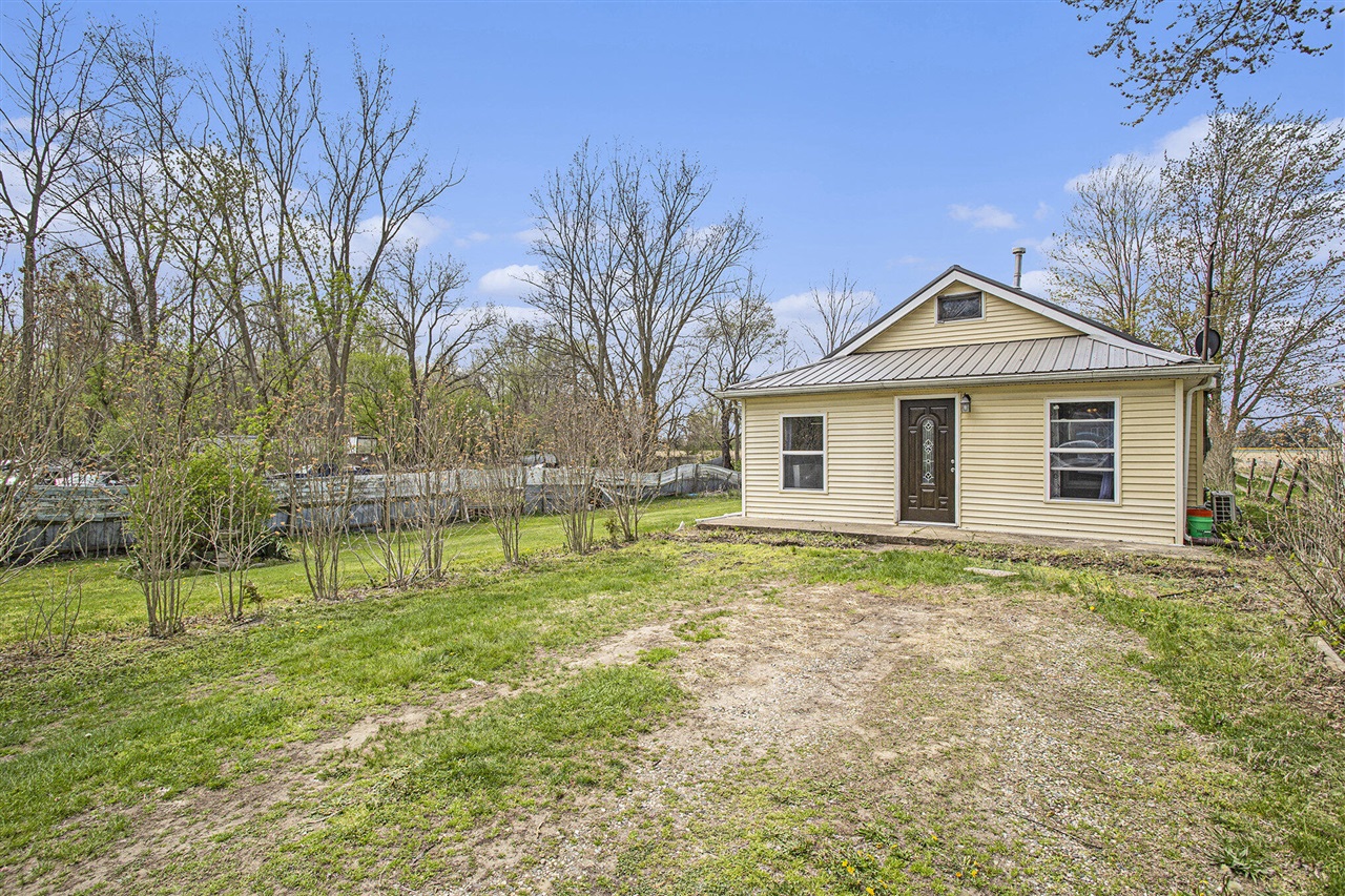 Homes for sale in Bronson, MI | 640 S Walker St, Bronson, MI 49028 | MLS# 70465335