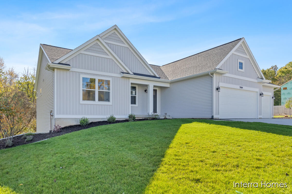 Homes for sale in Caledonia, MI | 5964 Valley Point Dr, Caledonia, MI 49316 | MLS# 70465950