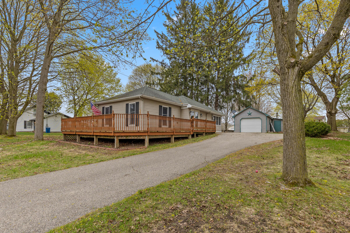 Homes for sale in Lakeview, MI | 308 Niles St, Lakeview, MI 48850 | MLS# 70466139