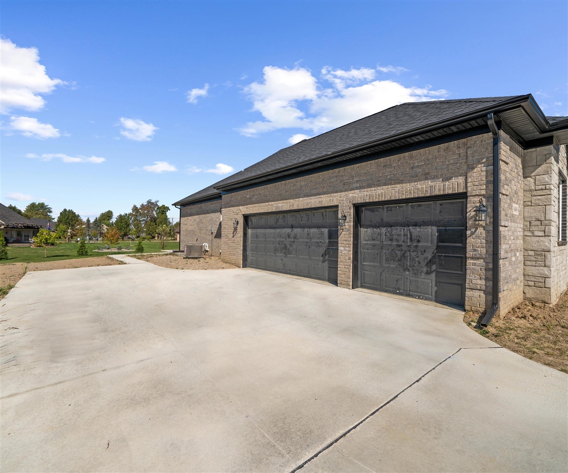 Homes for sale in Newport, MI | 8489 Cobblestone Dr, Newport, MI 48166 | MLS# 70466274