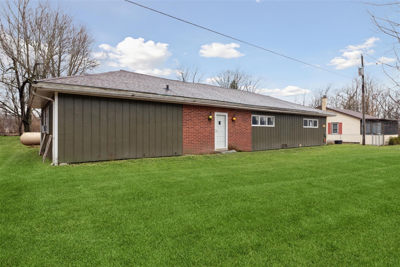 Homes for sale in Dowagiac, MI | 30485 Pokagon Hwy, Dowagiac, MI 49047 | MLS# 70466479