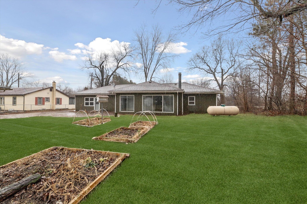 Homes for sale in Dowagiac, MI | 30485 Pokagon Hwy, Dowagiac, MI 49047 | MLS# 70466479