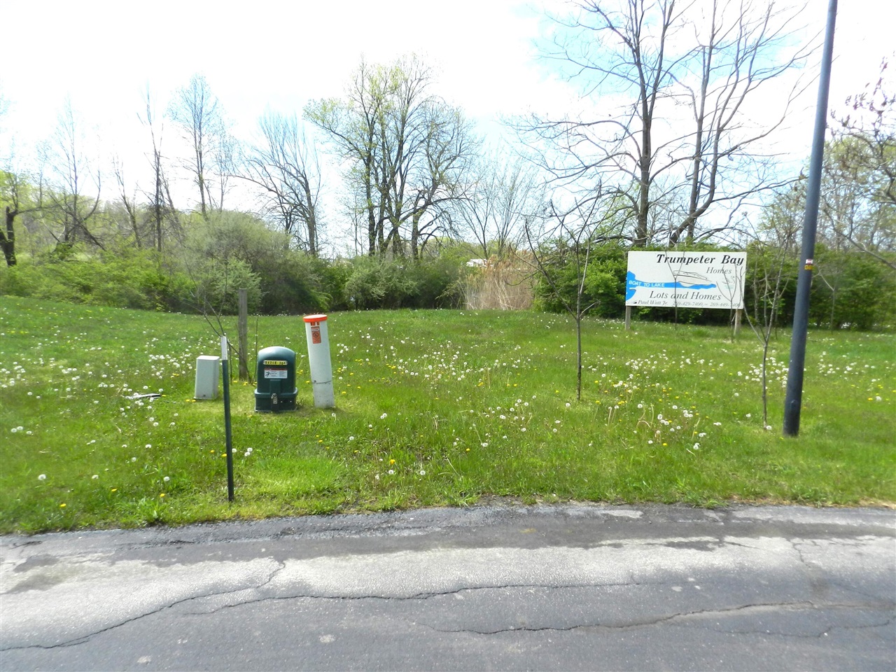 Homes for sale in Benton Harbor, MI | 519 Swan River Dr, Benton Harbor, MI 49022 | MLS# 70466724