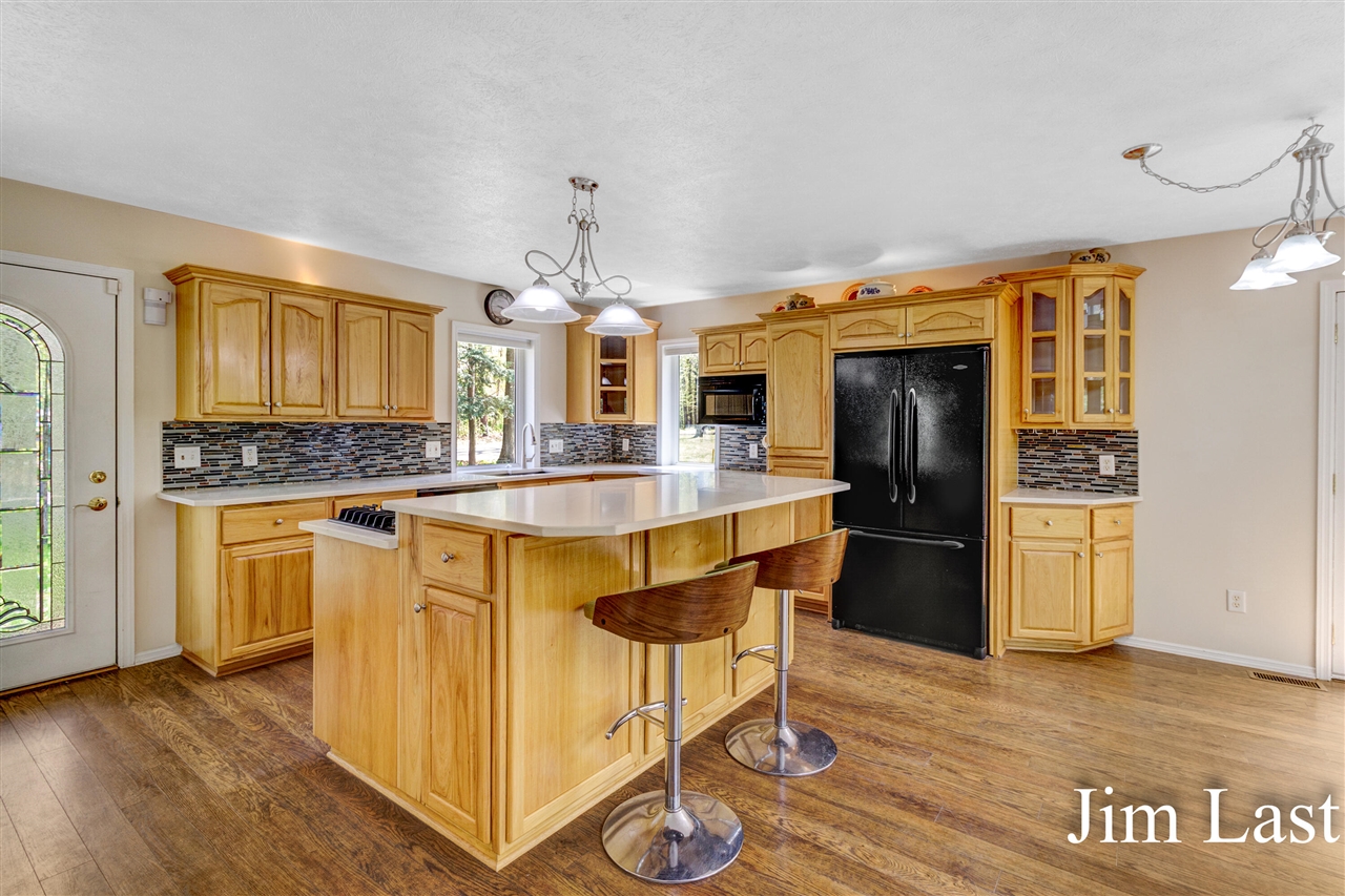 Homes for sale in Newaygo, MI | 5655 Cozy Point Dr, Newaygo, MI 49337 | MLS# 70467068