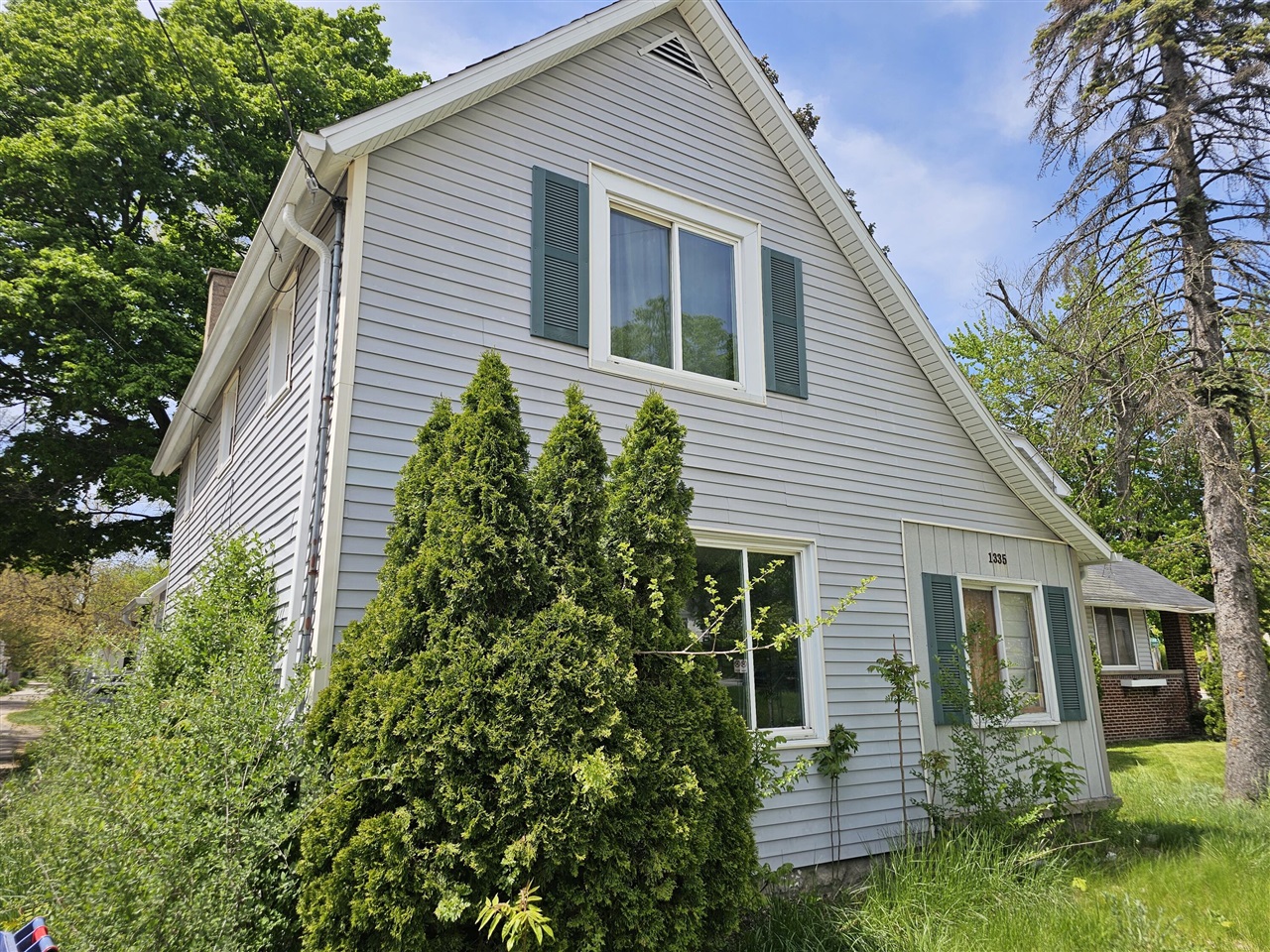 Homes for sale in Grand Rapids, MI | 1335 Kalamazoo Ave, Grand Rapids, MI 49507 | MLS# 70467886