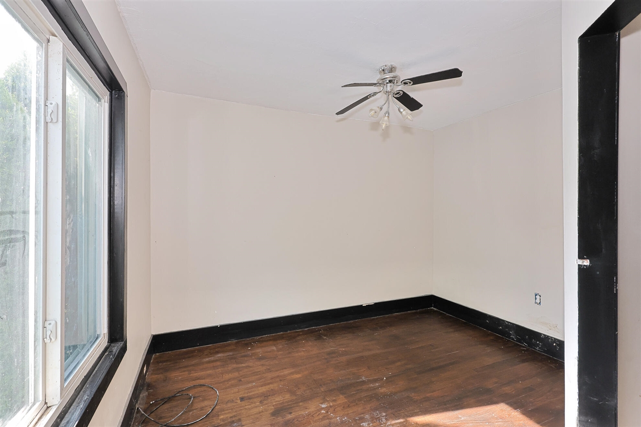 Homes for sale in Grand Rapids, MI | 1335 Kalamazoo Ave, Grand Rapids, MI 49507 | MLS# 70467886