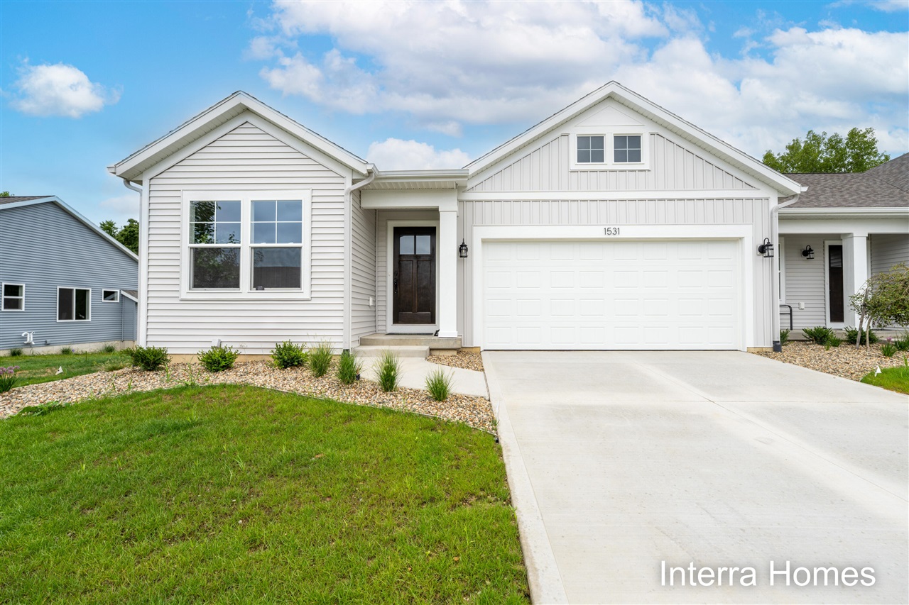 Homes for sale in Kalamazoo, MI | 1531 N Village Cir, Kalamazoo, MI 49009 | MLS# 70468087