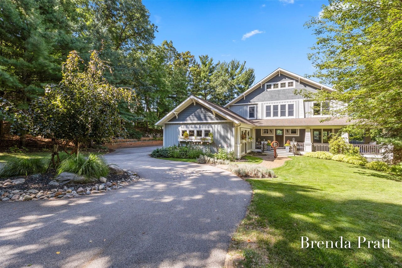 Homes for sale in Ada, MI | 2100 Timber Point Dr, Ada, MI 49301 | MLS# 70468636