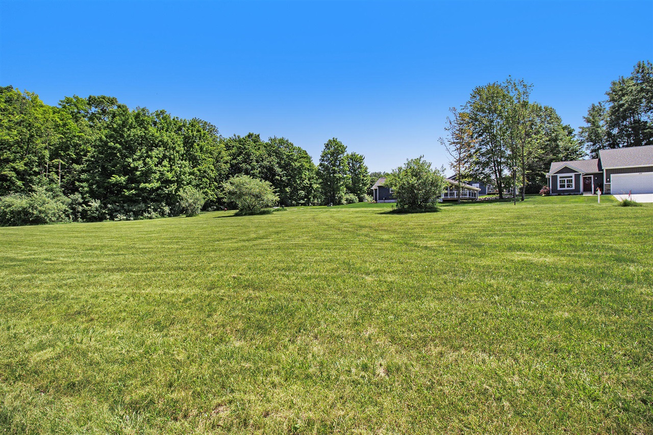 Homes for sale in Hart, MI | 60 Creek Dr, Hart, MI 49420 | MLS# 70469213