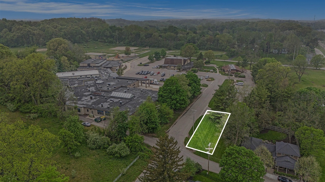 Homes for sale in Ada, MI | 7187 Bradfield St, Ada, MI 49301 | MLS# 70469820