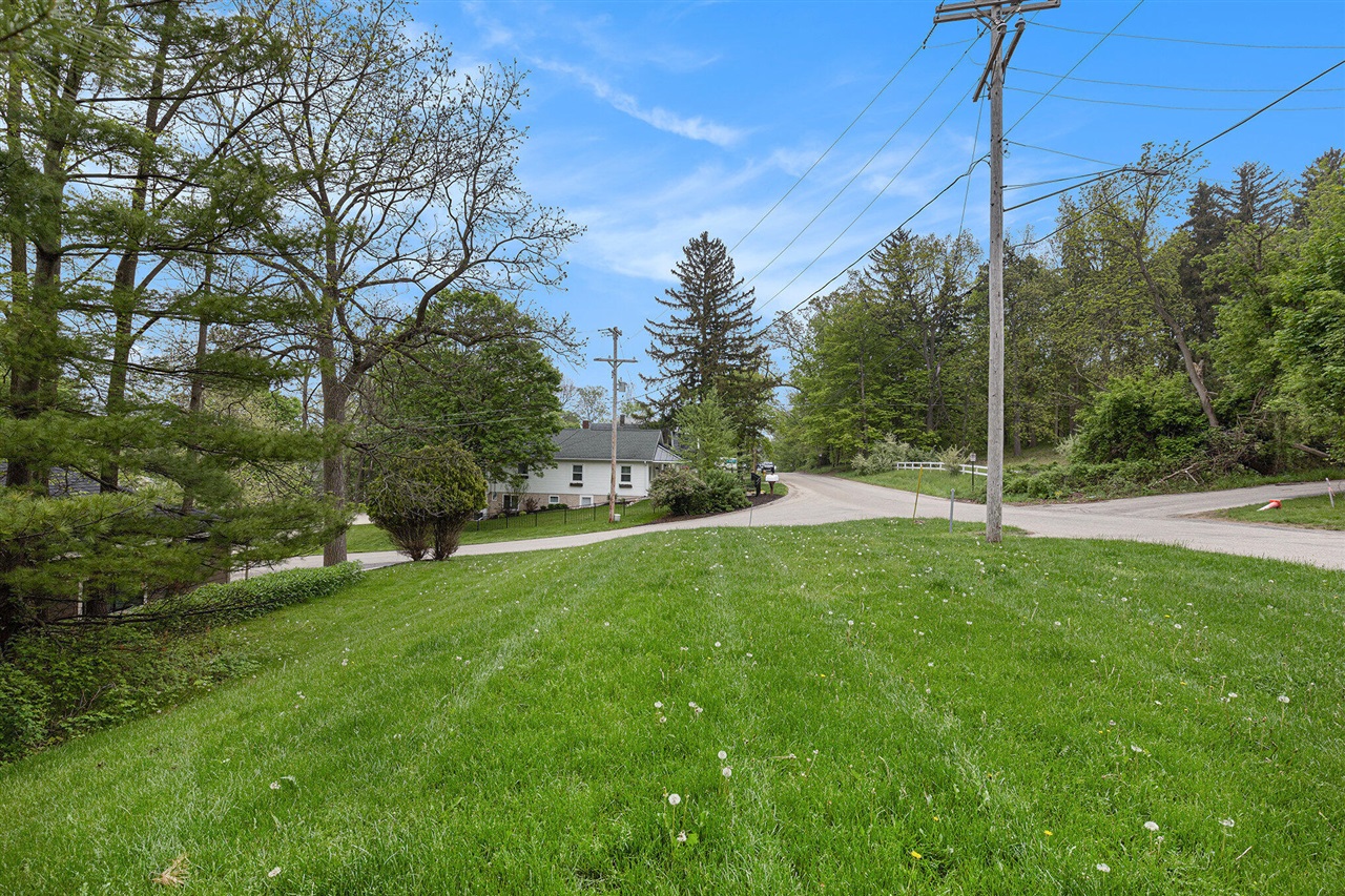 Homes for sale in Ada, MI | 7187 Bradfield St, Ada, MI 49301 | MLS# 70469820