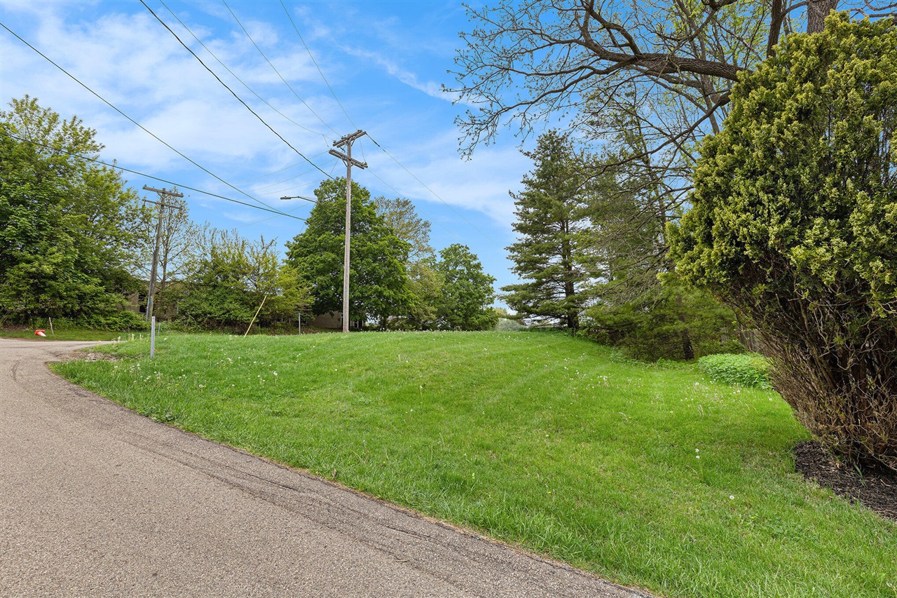 Homes for sale in Ada, MI | 7187 Bradfield St, Ada, MI 49301 | MLS# 70469820