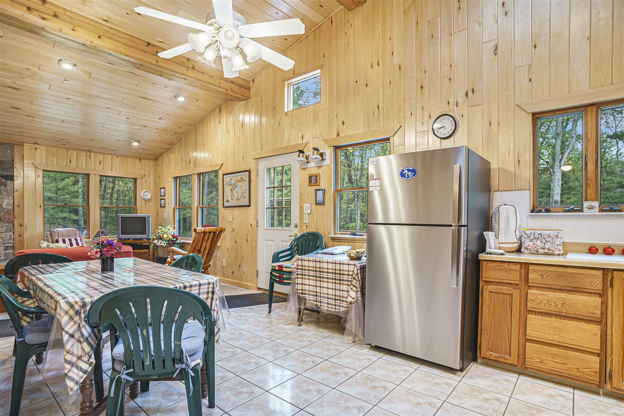 Homes for sale in Pentwater, MI | 4900 N Railroad Ave, Pentwater, MI 49449 | MLS# 70470153