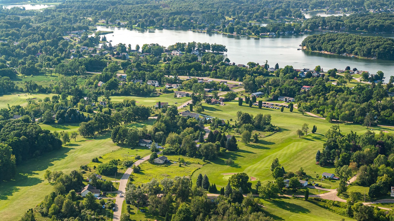 Homes for sale in Jerome, MI | 10374 Heatherlawn Ct, Jerome, MI 49249 | MLS# 70470925