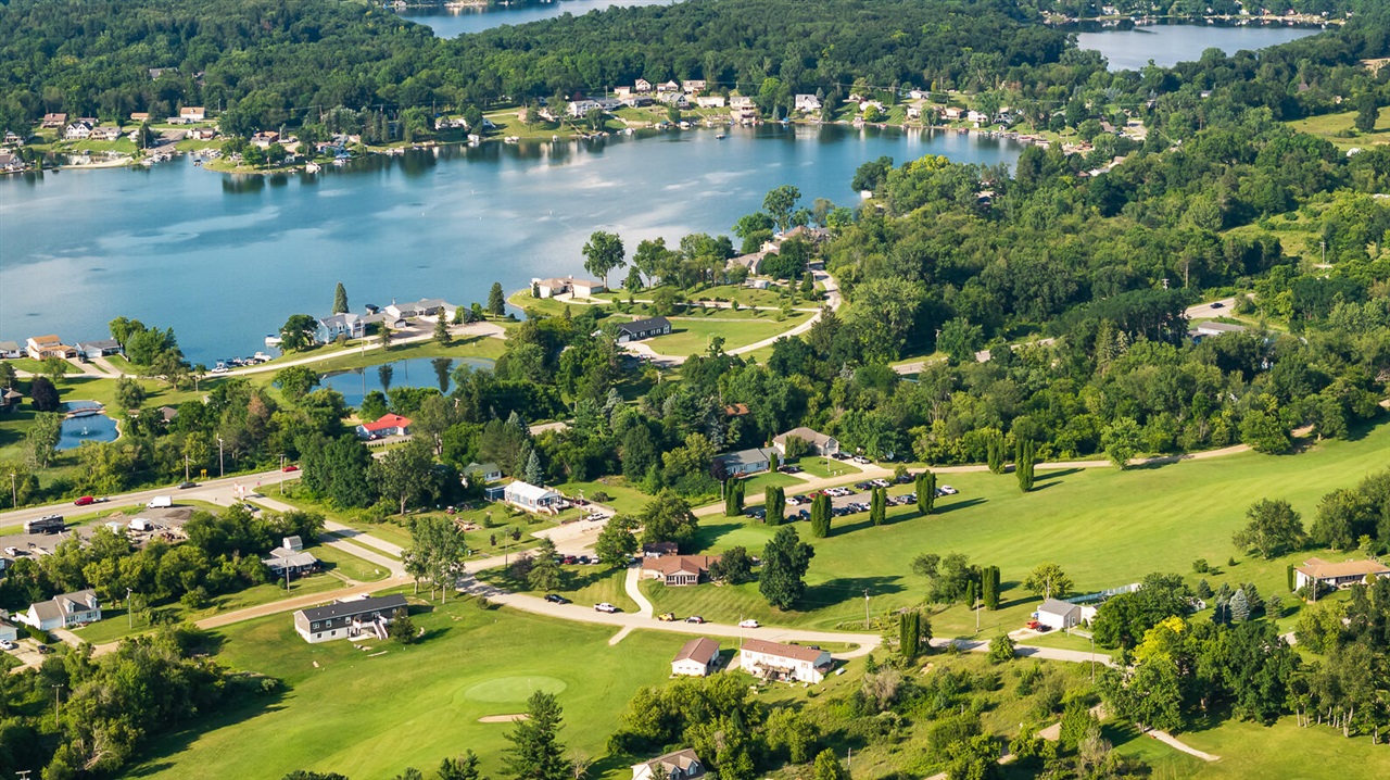 Homes for sale in Jerome, MI | 10374 Heatherlawn Ct, Jerome, MI 49249 | MLS# 70470925