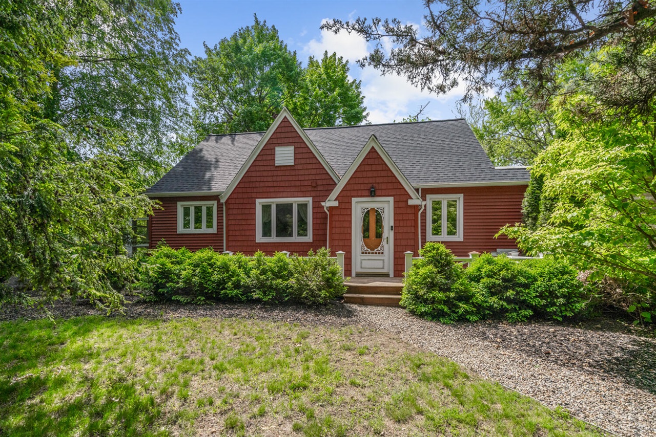 Homes for sale in Battle Creek, MI | 7938 E Dr, Battle Creek, MI 49014 | MLS# 70471404