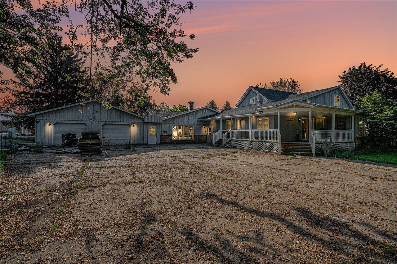 Homes for sale in Constantine, MI | 19146 Fairchild Rd, Constantine, MI 49042 | MLS# 70472410