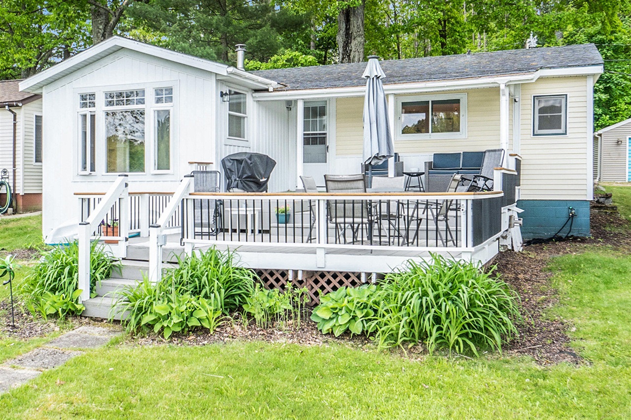 Homes for sale in Six Lakes, MI | 6026 Keeney Rd, Six Lakes, MI 48886 | MLS# 70472417