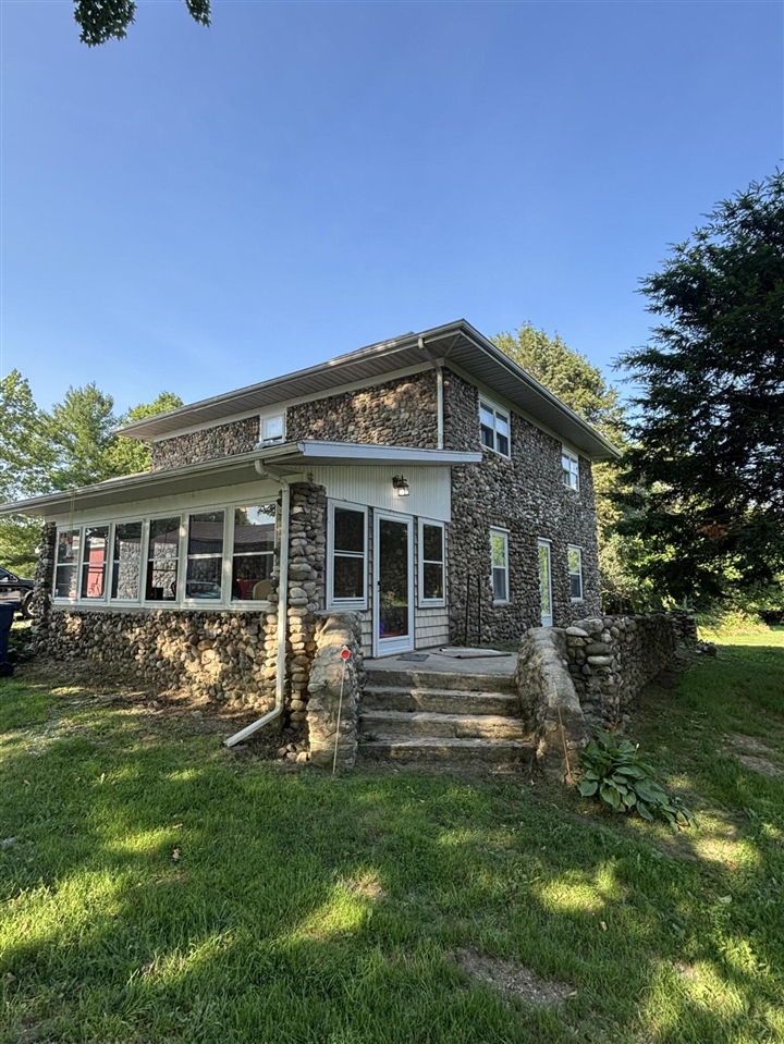 Homes for sale in Buchanan, MI | 2311 E Glendora Rd, Buchanan, MI 49107 | MLS# 70473180