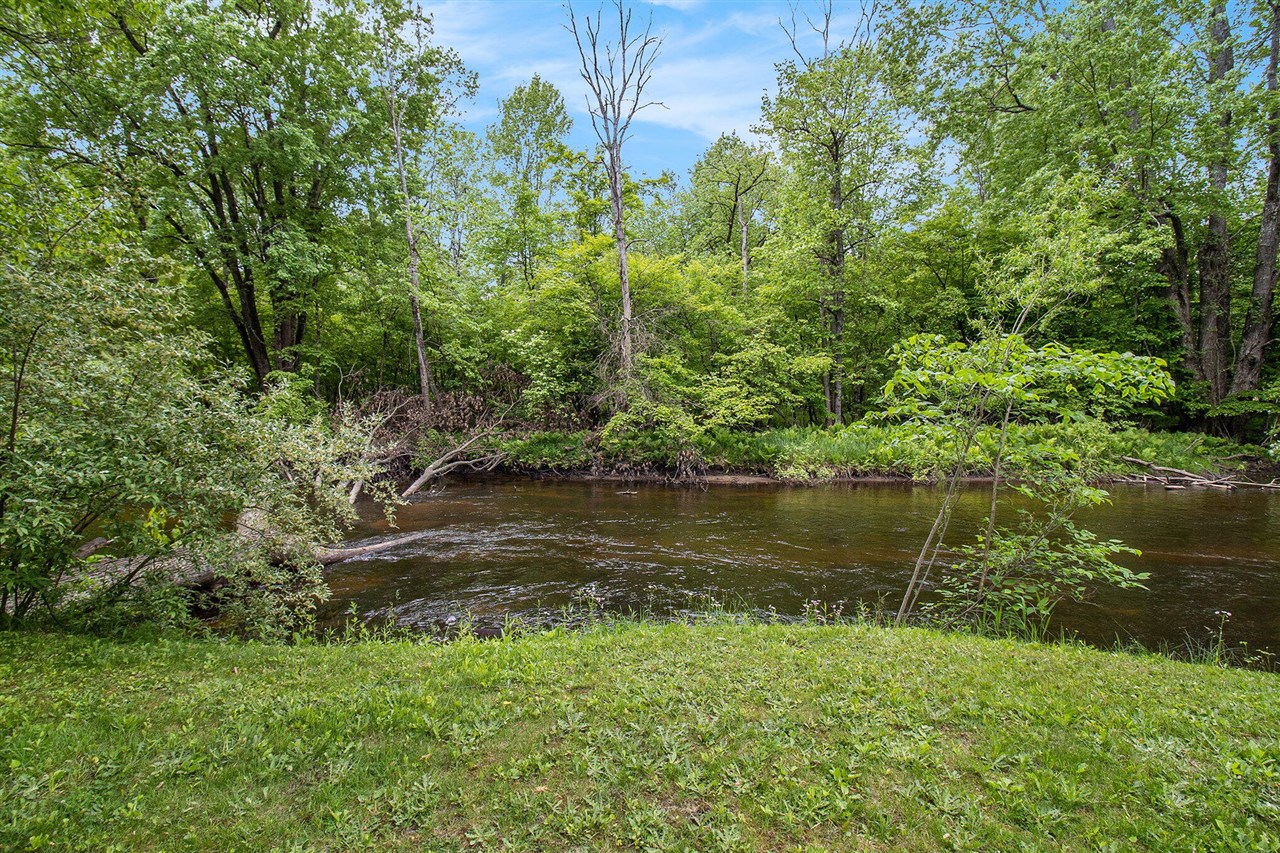 Homes for sale in Branch, MI | 9503 N Lee Dr, Branch, MI 49402 | MLS# 70473623