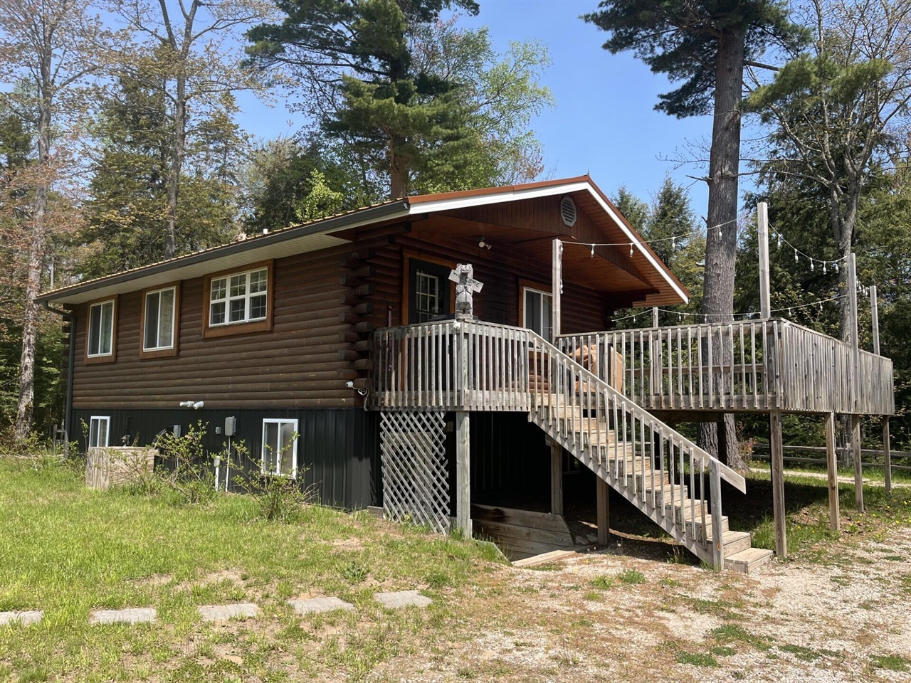 Homes for sale in Paradise, MI | 32480 W Old Chip Rd, Paradise, MI 49768 | MLS# 70473722