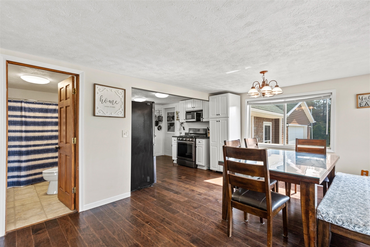 Homes for sale in Remus, MI | 5886 13 Mile Rd, Remus, MI 49340 | MLS# 70473834