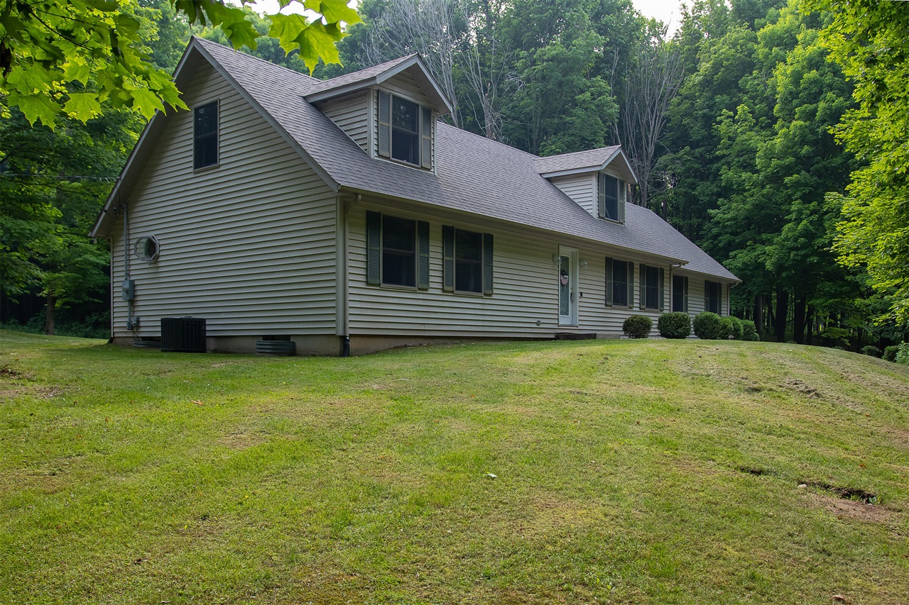 Homes for sale in Battle Creek, MI | 10926 Gorsline Rd, Battle Creek, MI 49014 | MLS# 70473840