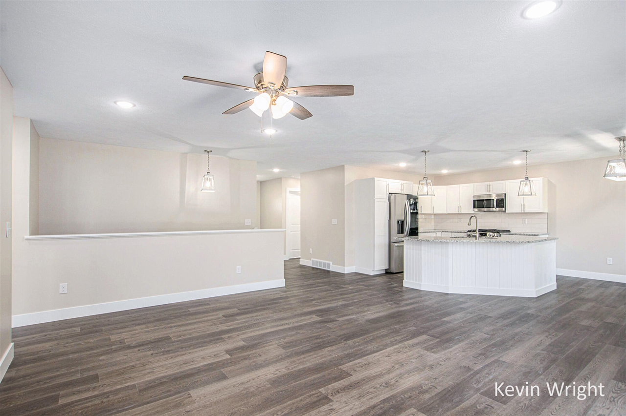 Homes for sale in Muskegon, MI | 561 Mary St, Muskegon, MI 49442 | MLS# 70473891