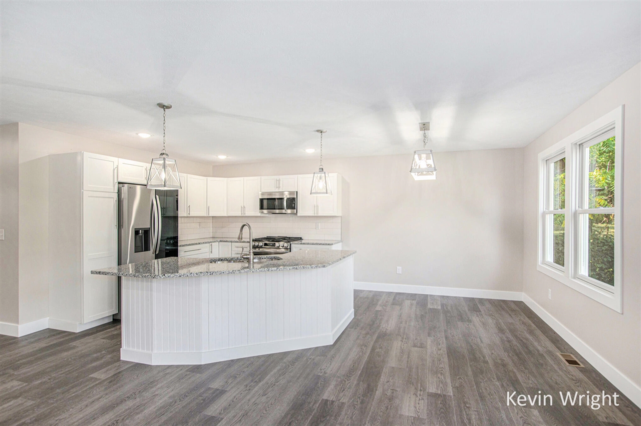 Homes for sale in Muskegon, MI | 561 Mary St, Muskegon, MI 49442 | MLS# 70473891