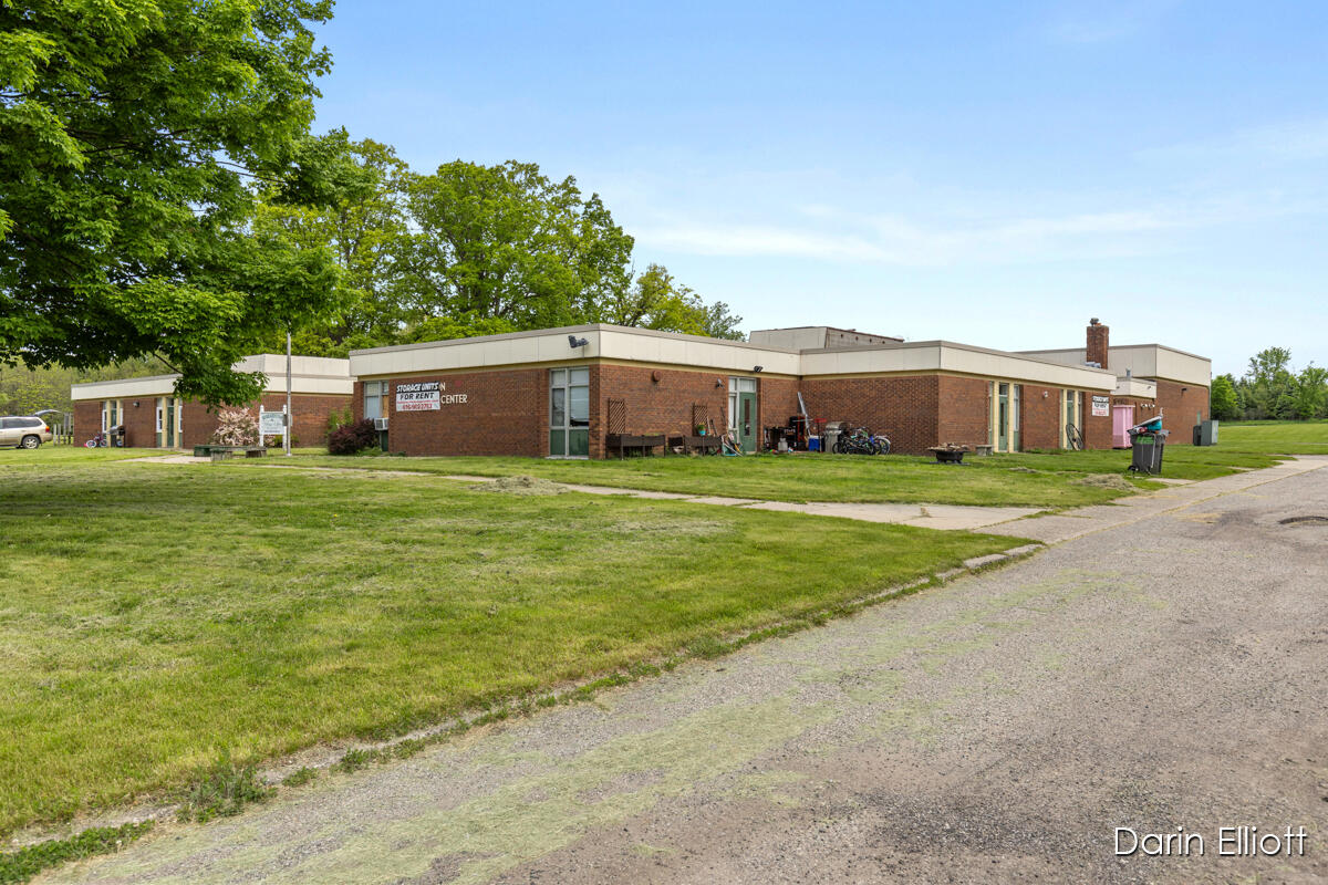 Homes for sale in Hubbardston, MI | 306 W Russell St, Hubbardston, MI 48845 | MLS# 70473936