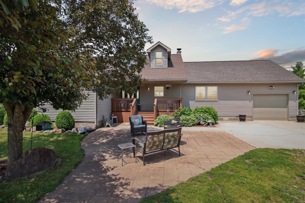 Homes for sale in Hillsdale, MI | 1741 N Bunn Rd, Hillsdale, MI 49242 | MLS# 70474090