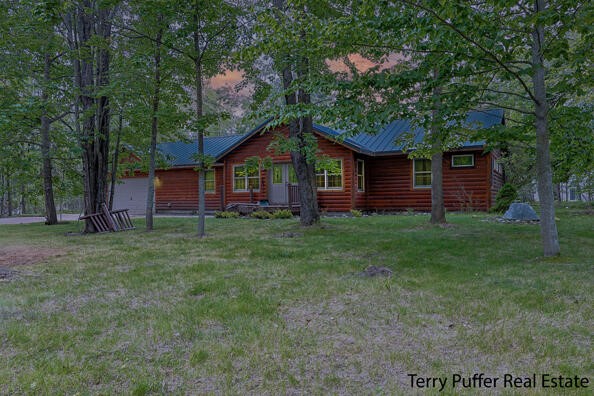 Homes for sale in Gaylord, MI | 6814 Whispering Pines Dr, Gaylord, MI 49735 | MLS# 70474854