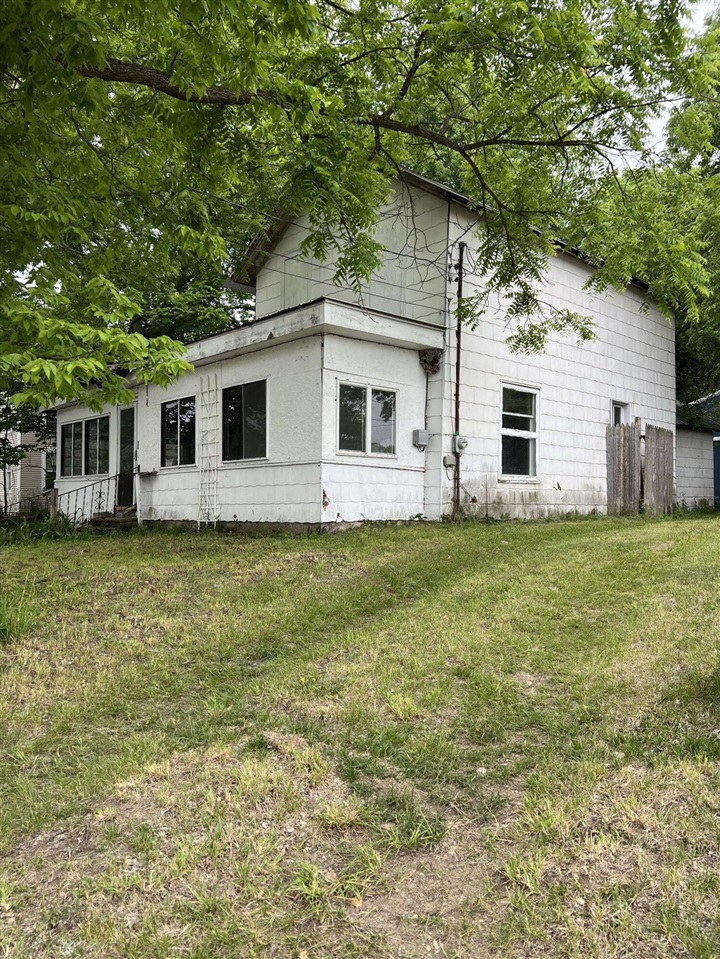 Homes for sale in Allegan, MI | 102 Allett St, Allegan, MI 49010 | MLS# 70475261
