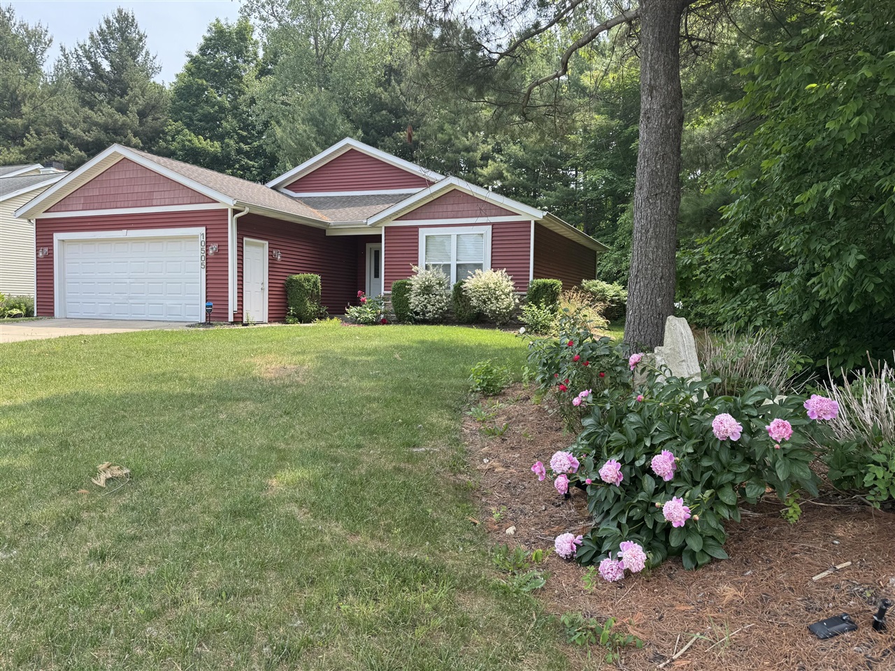 Homes for sale in South Haven, MI | 10505 Compton Dr, South Haven, MI 49090 | MLS# 70475281