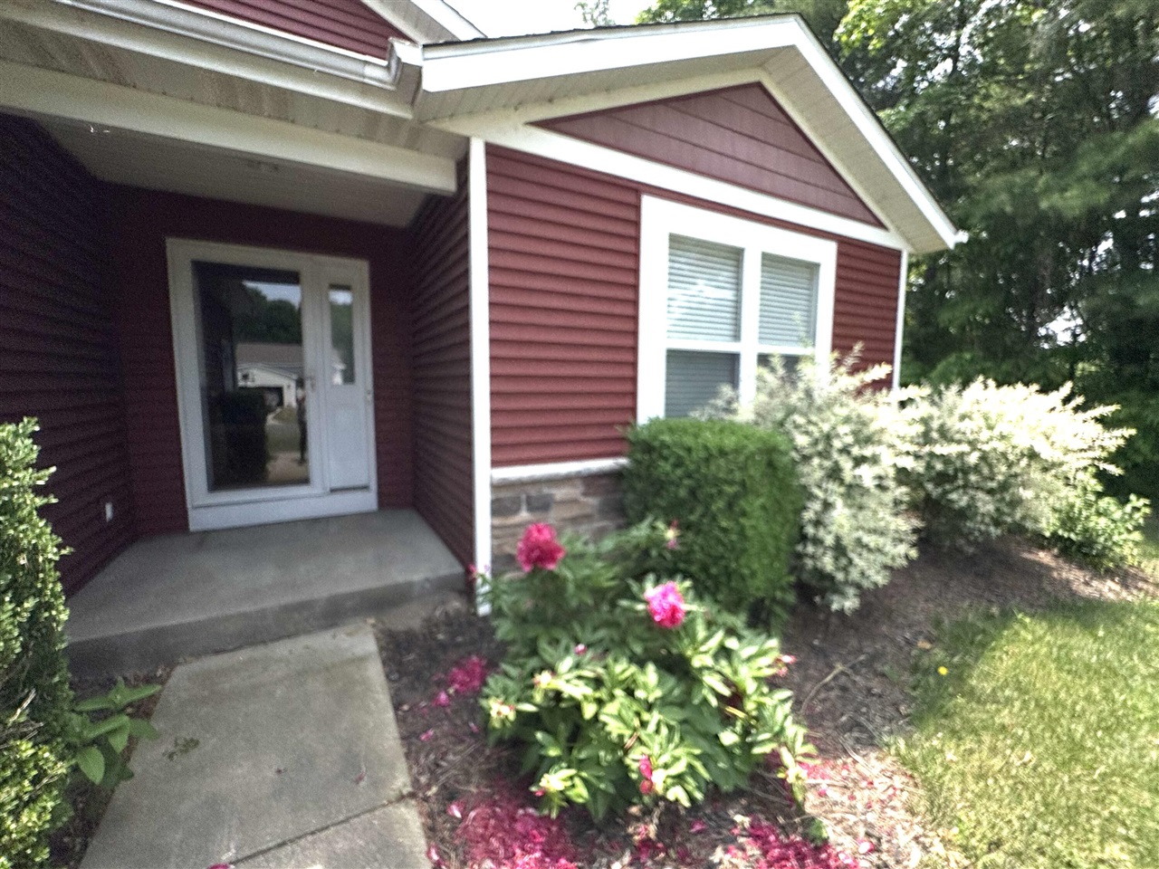 Homes for sale in South Haven, MI | 10505 Compton Dr, South Haven, MI 49090 | MLS# 70475281