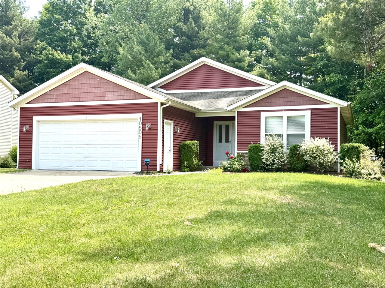 Homes for sale in South Haven, MI | 10505 Compton Dr, South Haven, MI 49090 | MLS# 70475281