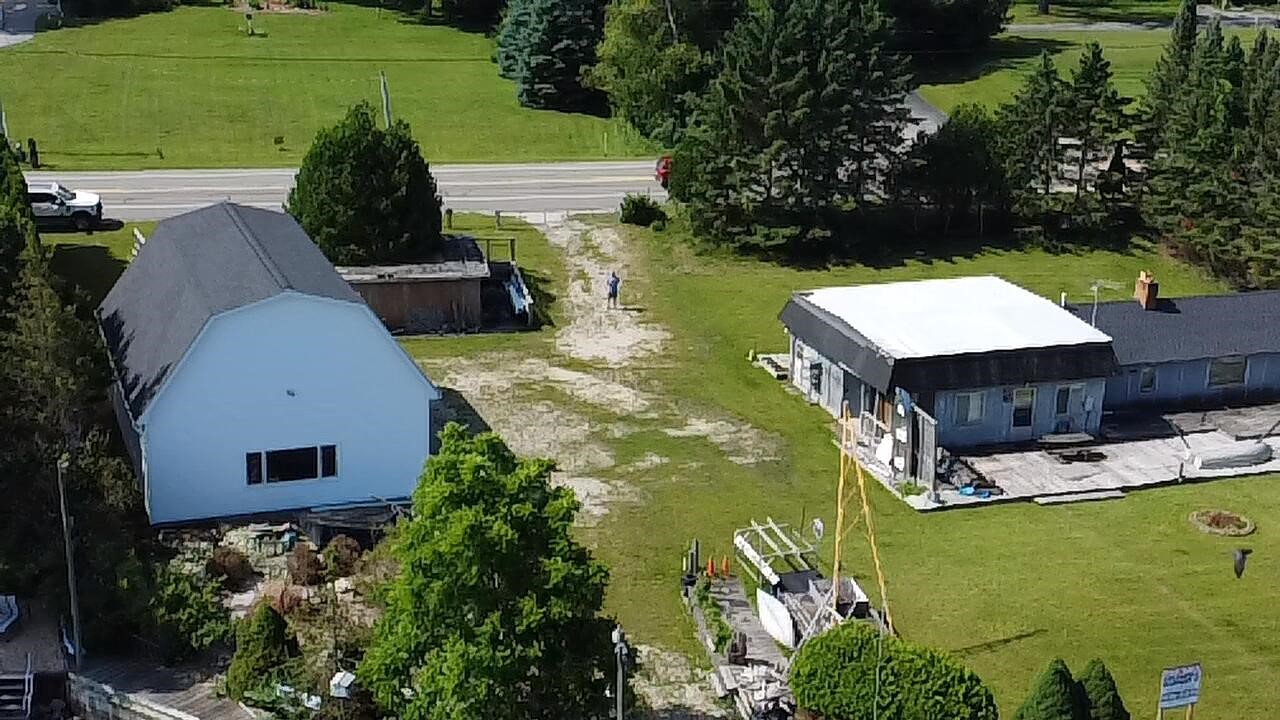 Homes for sale in Onekama, MI | 4472 Crescent Beach Rd Rd, Onekama, MI 49675 | MLS# 70475541