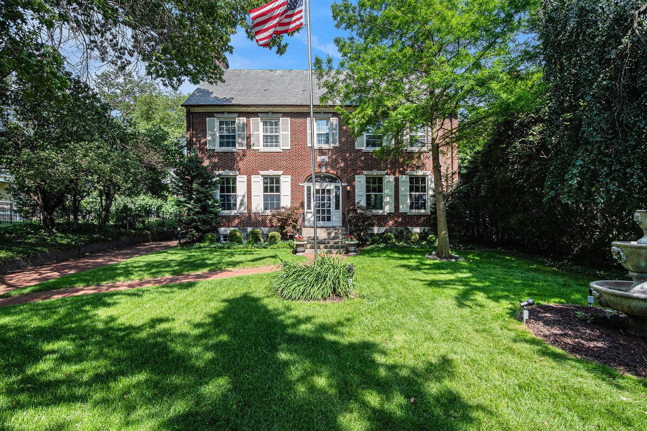 Homes for sale in Grand Rapids, MI | 60 Lafayette Ave, Grand Rapids, MI 49503 | MLS# 70475701