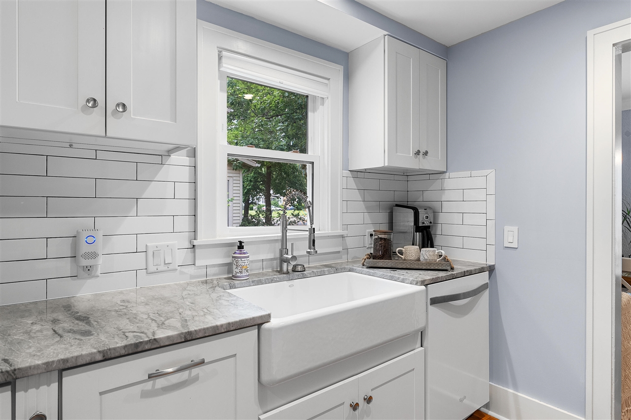 Homes for sale in Kalamazoo, MI | 1021 Roseland Ave, Kalamazoo, MI 49001 | MLS# 70475742